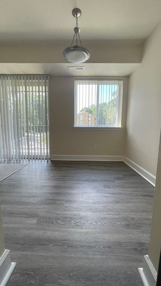 Northgate Apartments - Photo 5 of 7