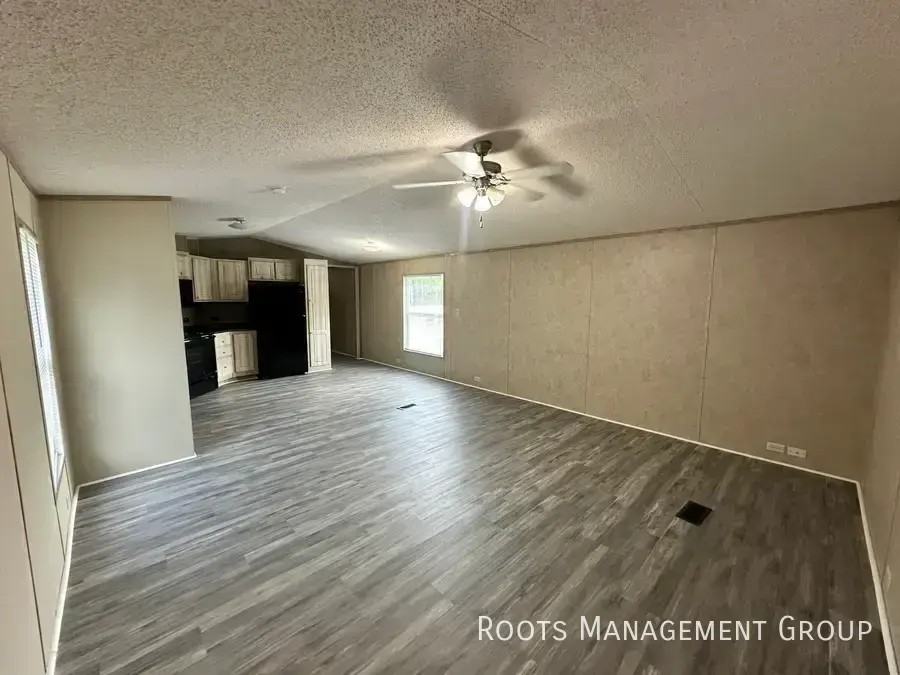 101 Stoney Creek Dr #15 - Photo 3 of 30