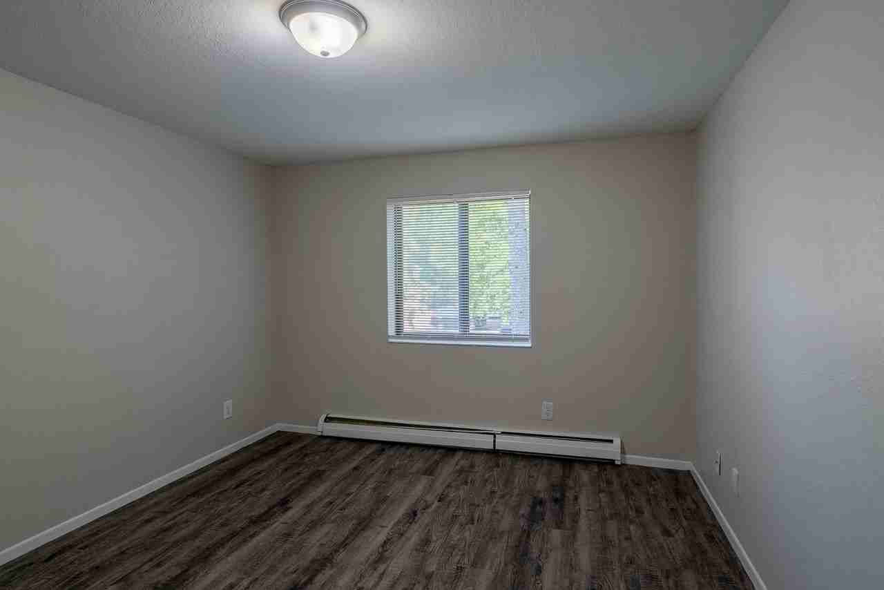 Pinery Woods Apartments - Photo 5 of 42
