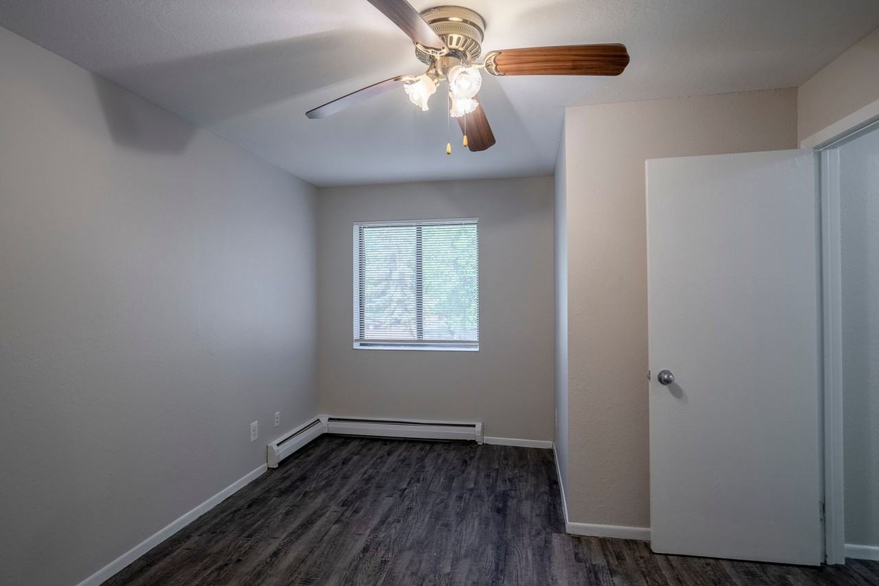 Pinery Woods Apartments - Photo 7 of 42