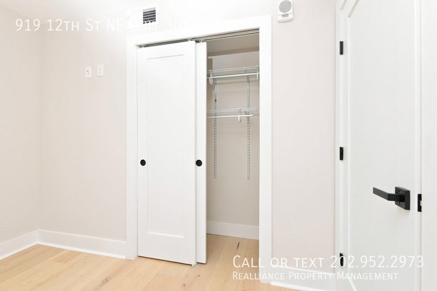 919 12th St Ne Apt 304 #304 - Photo 7 of 14