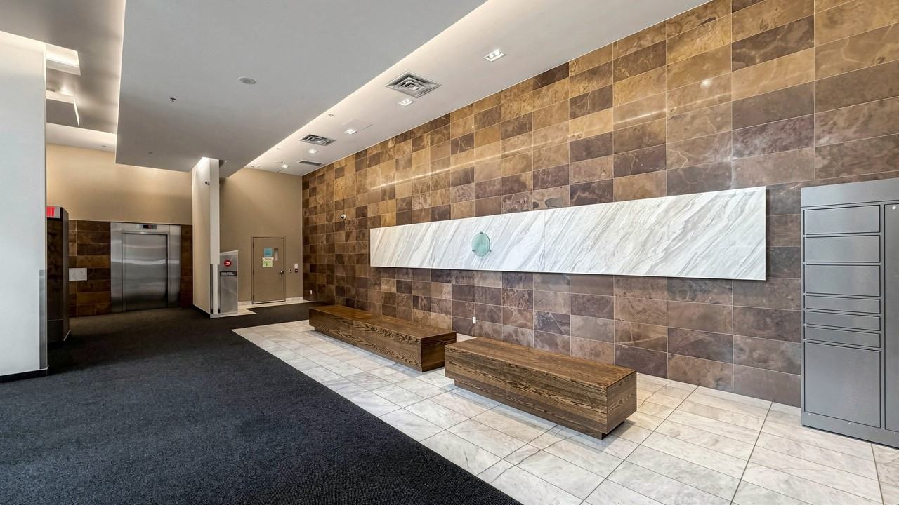 20 Joe Shuster Way #715 - Photo 5 of 26