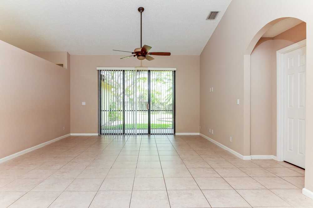 7755 Dawson Ct - Photo 5 of 21