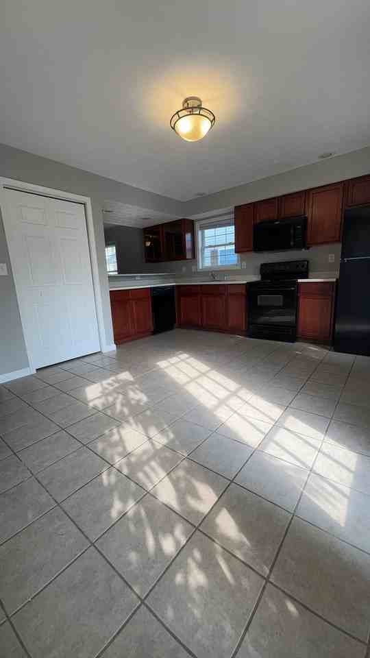 1327 S Cobble Creek Cir - Photo 5 of 10