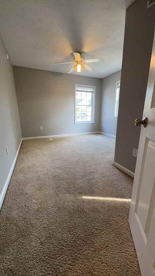 1327 S Cobble Creek Cir - Photo 7 of 10