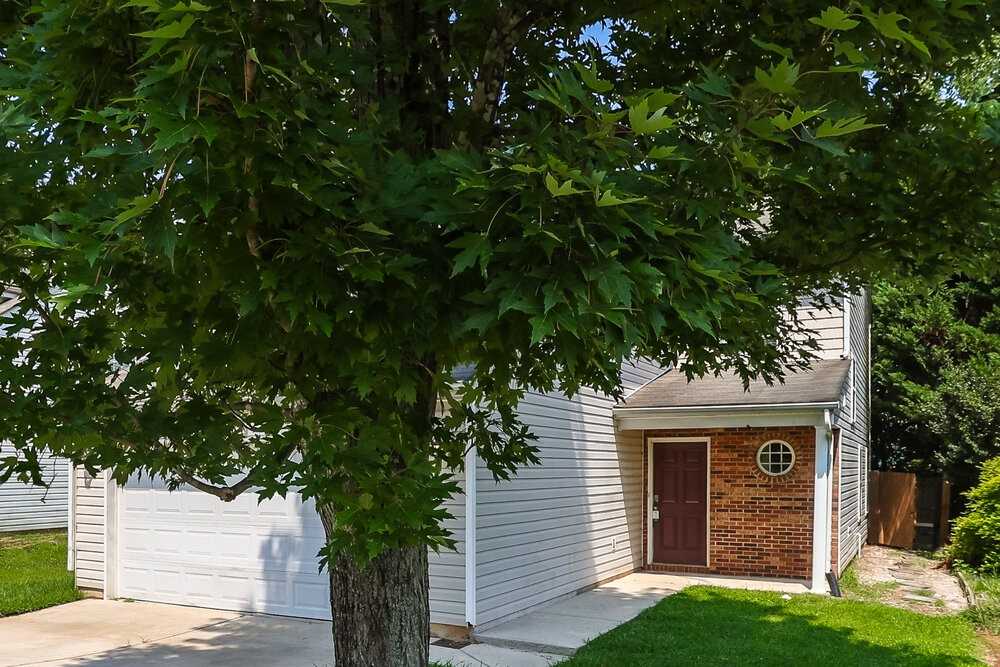 11909 Aubreywood Dr - Photo 4 of 17