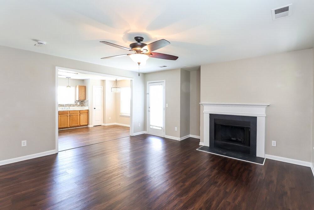 11909 Aubreywood Dr - Photo 6 of 17