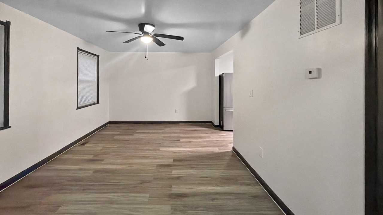 507 Arsan Ave #B - Photo 7 of 13