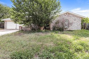 9402 Shields Dr - Photo 1 of 1