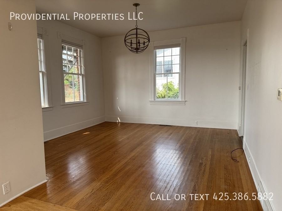 424 8th Ave W - Photo 7 of 20
