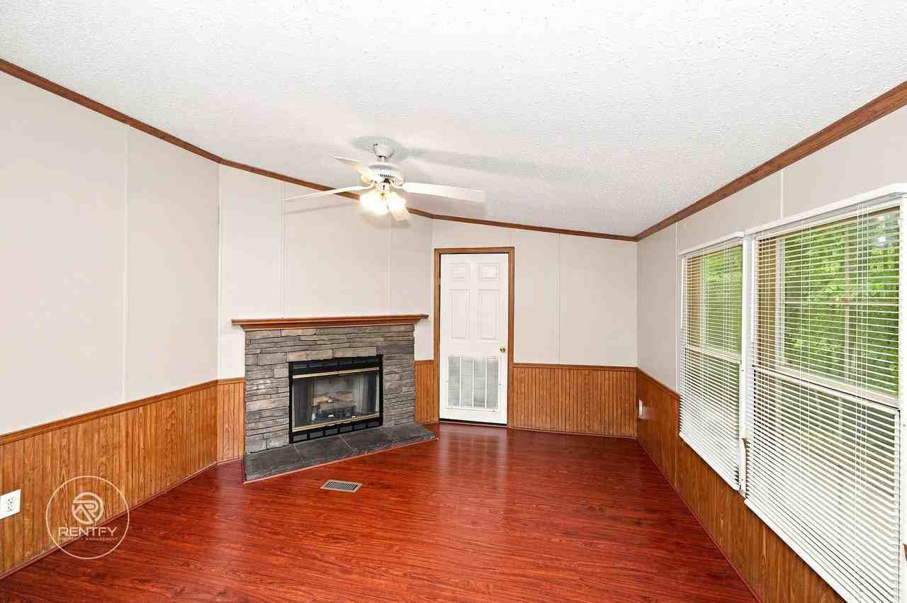 147 Purity Ln - Photo 3 of 15