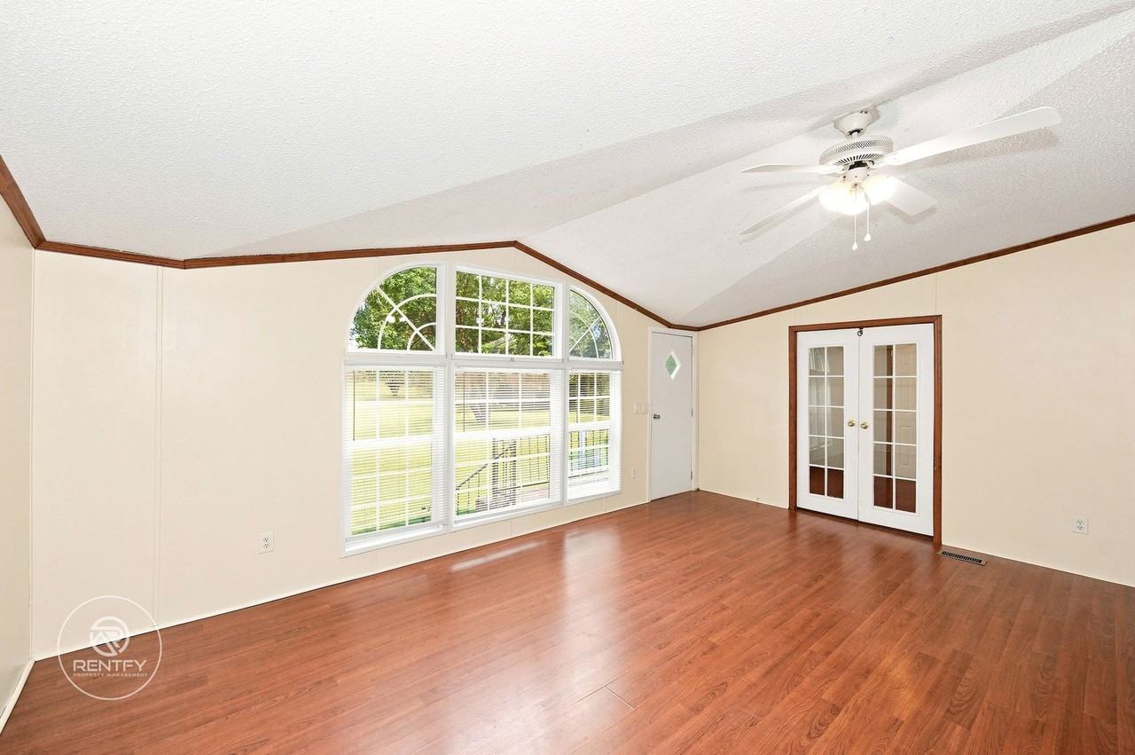 147 Purity Ln - Photo 5 of 15