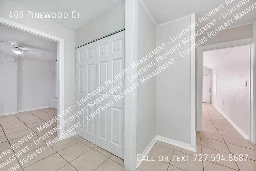 406 Pinewood Ct - Photo 5 of 22