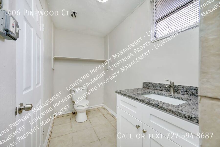 406 Pinewood Ct - Photo 7 of 22