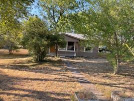 featured image of 122 W Birch St