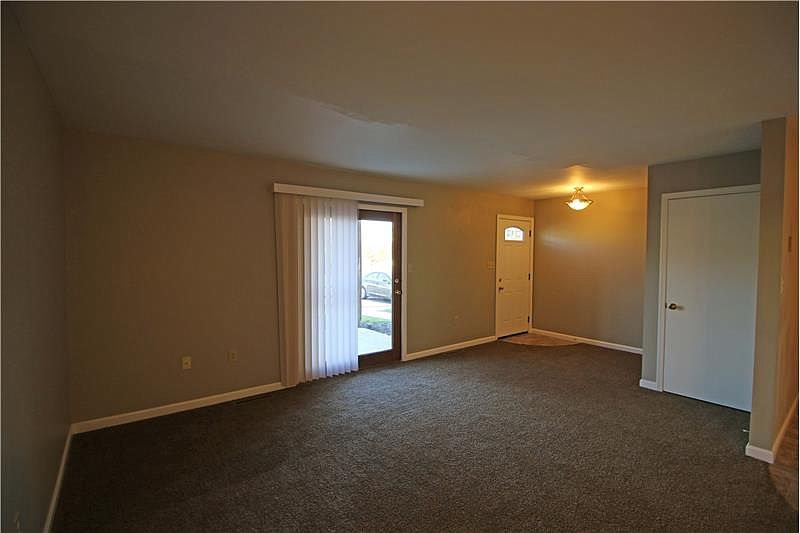 4225 Roth Ln #106 - Photo 5 of 25