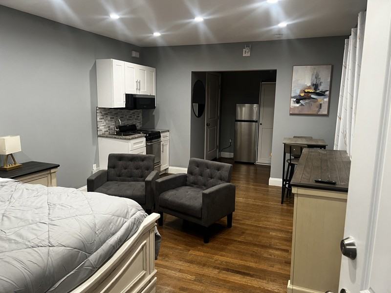 2554 Main St - Photo 2 of 18