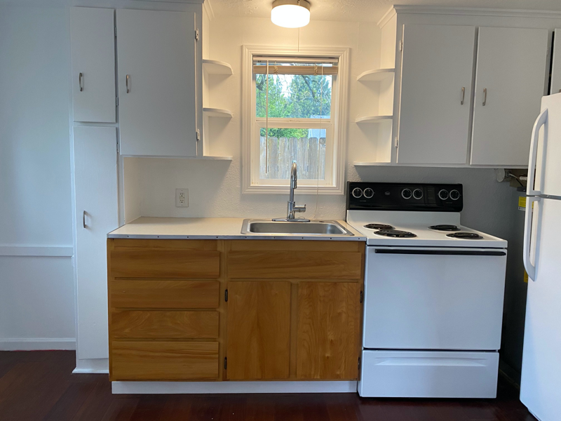 390 22nd St Se - Photo 4 of 17