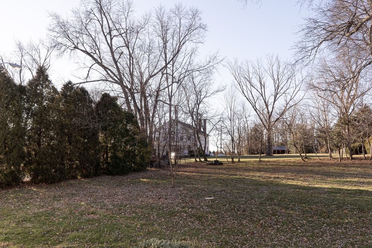 67 N Main St #B - Photo 2 of 8
