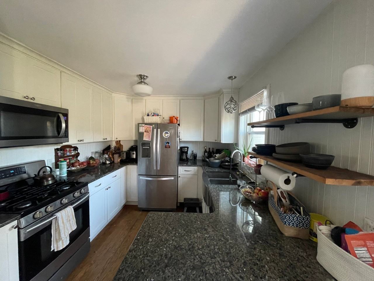 67 N Main St #B - Photo 3 of 8