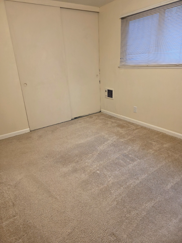 2349 W Newton St #302 - Photo 3 of 16