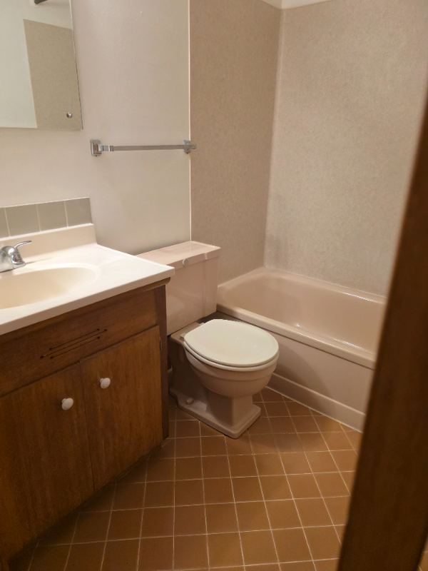 2349 W Newton St #302 - Photo 7 of 16