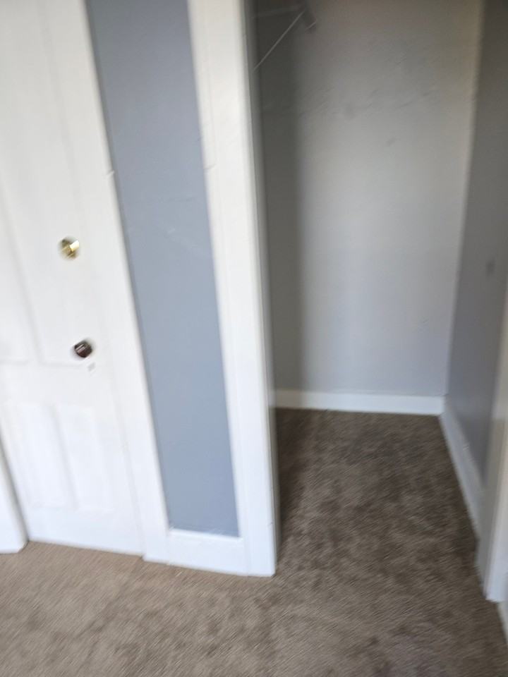 17 Ash Grove Pl #4 - Photo 3 of 9