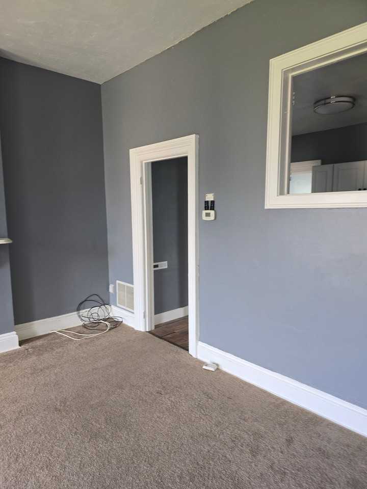 17 Ash Grove Pl #4 - Photo 6 of 9