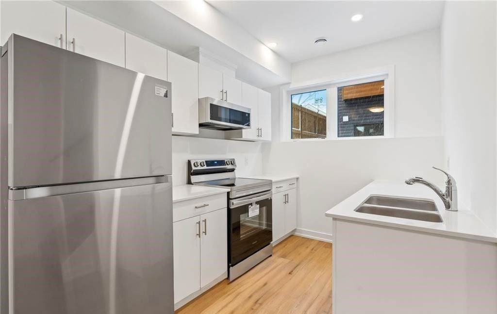 781 Clare Ave - Photo 5 of 15