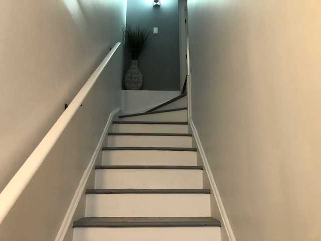 547 Bagot St - Photo 6 of 18