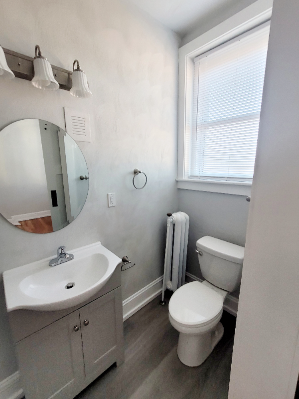 1611 Hampton Blvd #B9 - Photo 2 of 9