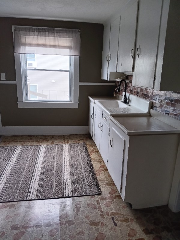 37 Sumner Ave #2 - Photo 2 of 15