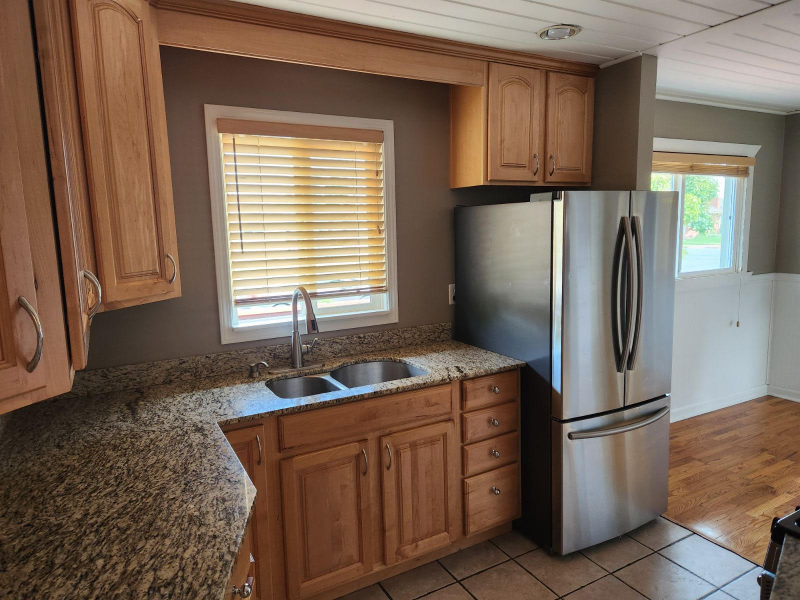 1806 Alderson Ave - Photo 7 of 20