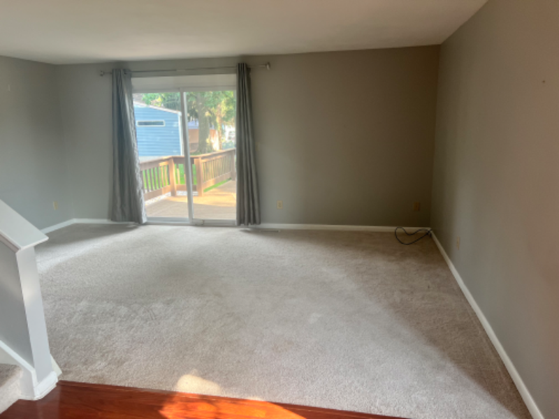 8499 Fathom Dr - Photo 5 of 10