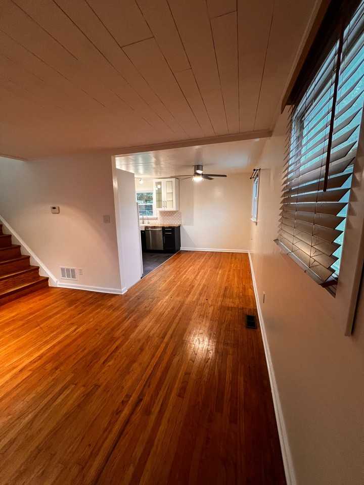 736 Cedar Dr - Photo 3 of 12