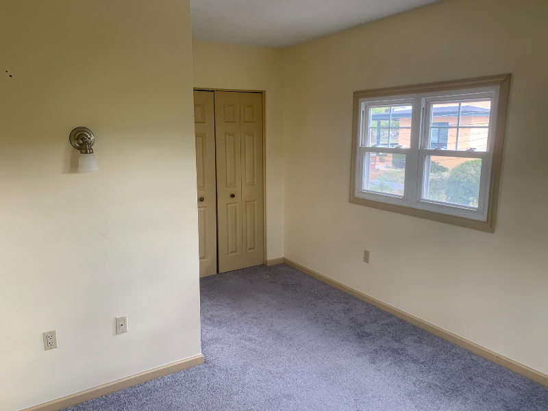 517 Ogden Ave - Photo 7 of 12