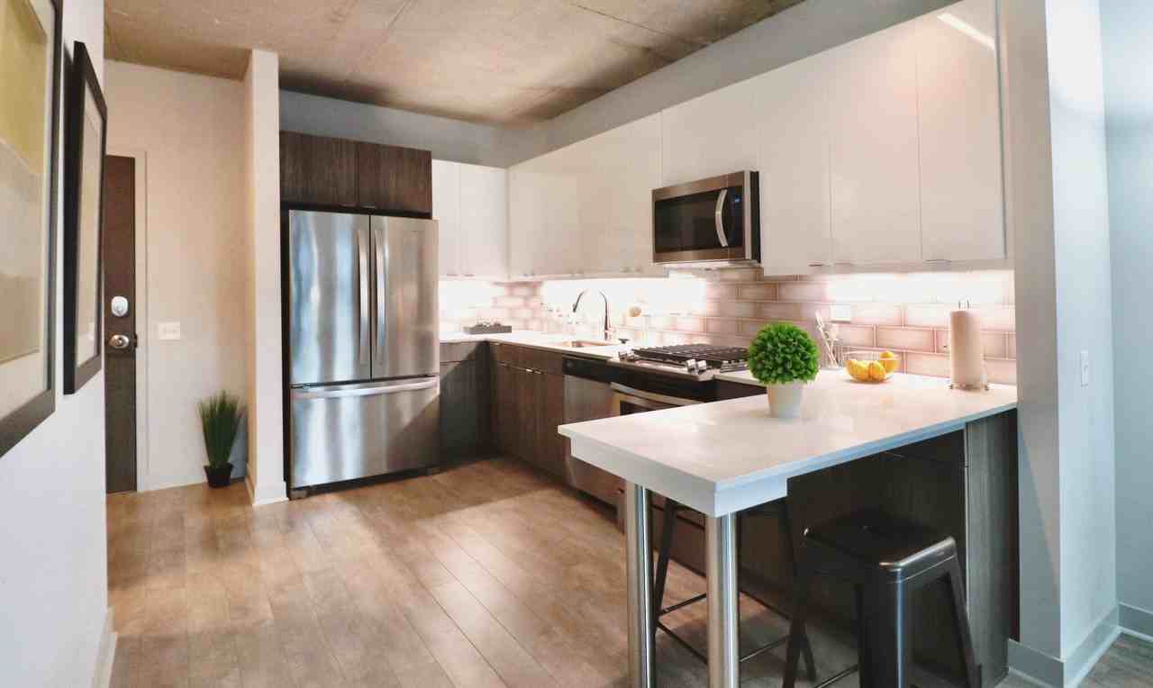 1001 W Addison St - Photo 2 of 5