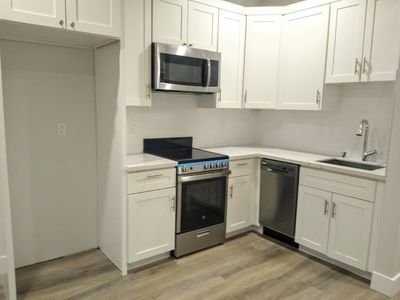 1905 H St #101 - Photo 7 of 17