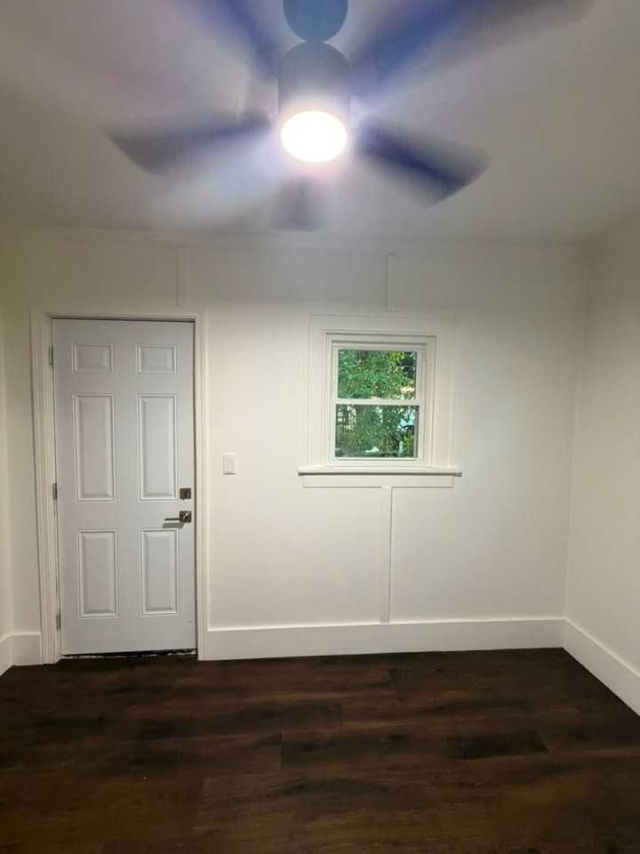 426 N Carroll Ave - Photo 3 of 18