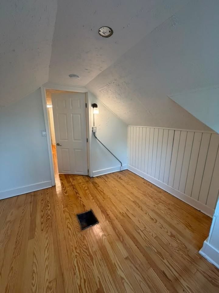 426 N Carroll Ave - Photo 4 of 18