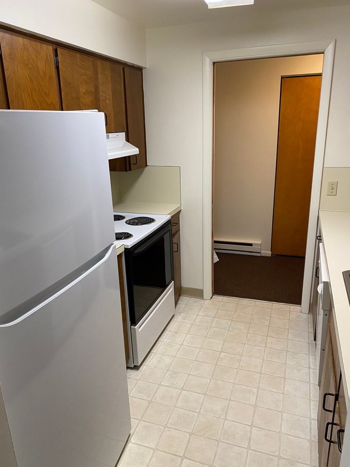 510 N Emily St #B - Photo 4 of 9