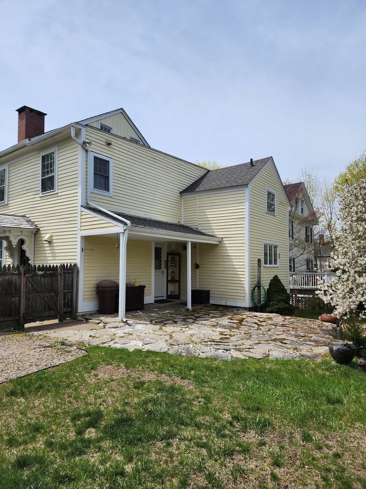 1444 Pequot Trl - Photo 2 of 20