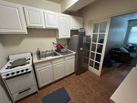 903 E Kilbourn Ave - Photo 1 of 1