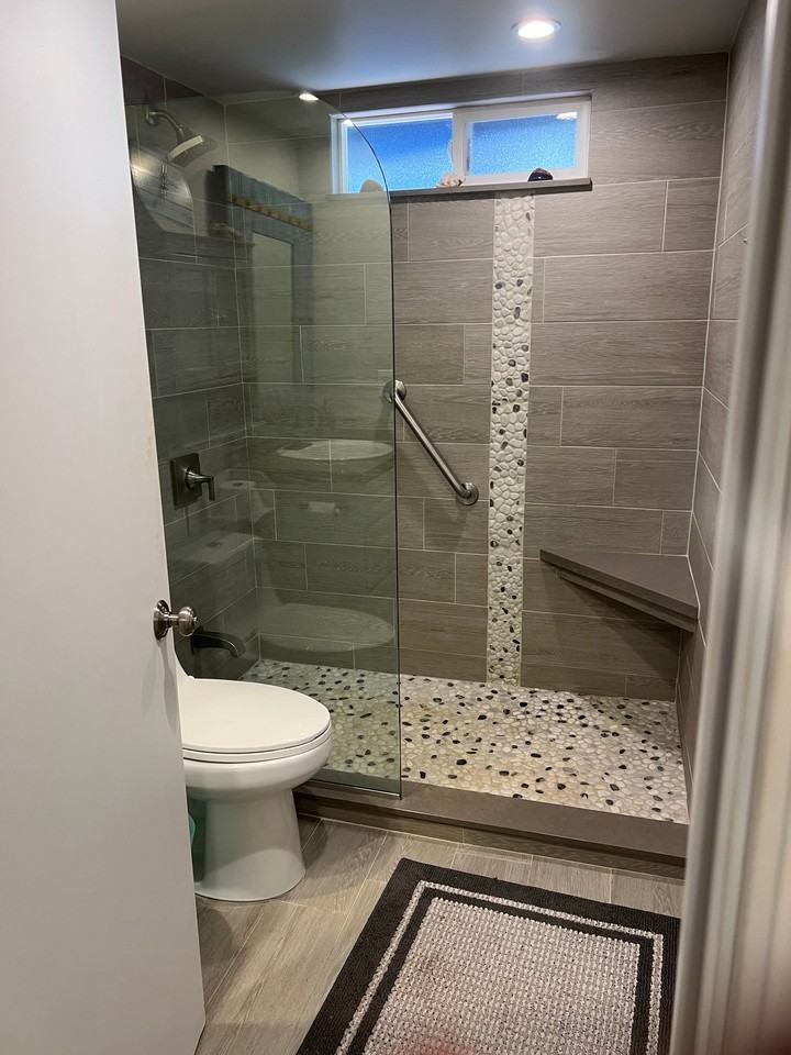 293 Alaume St - Photo 4 of 10