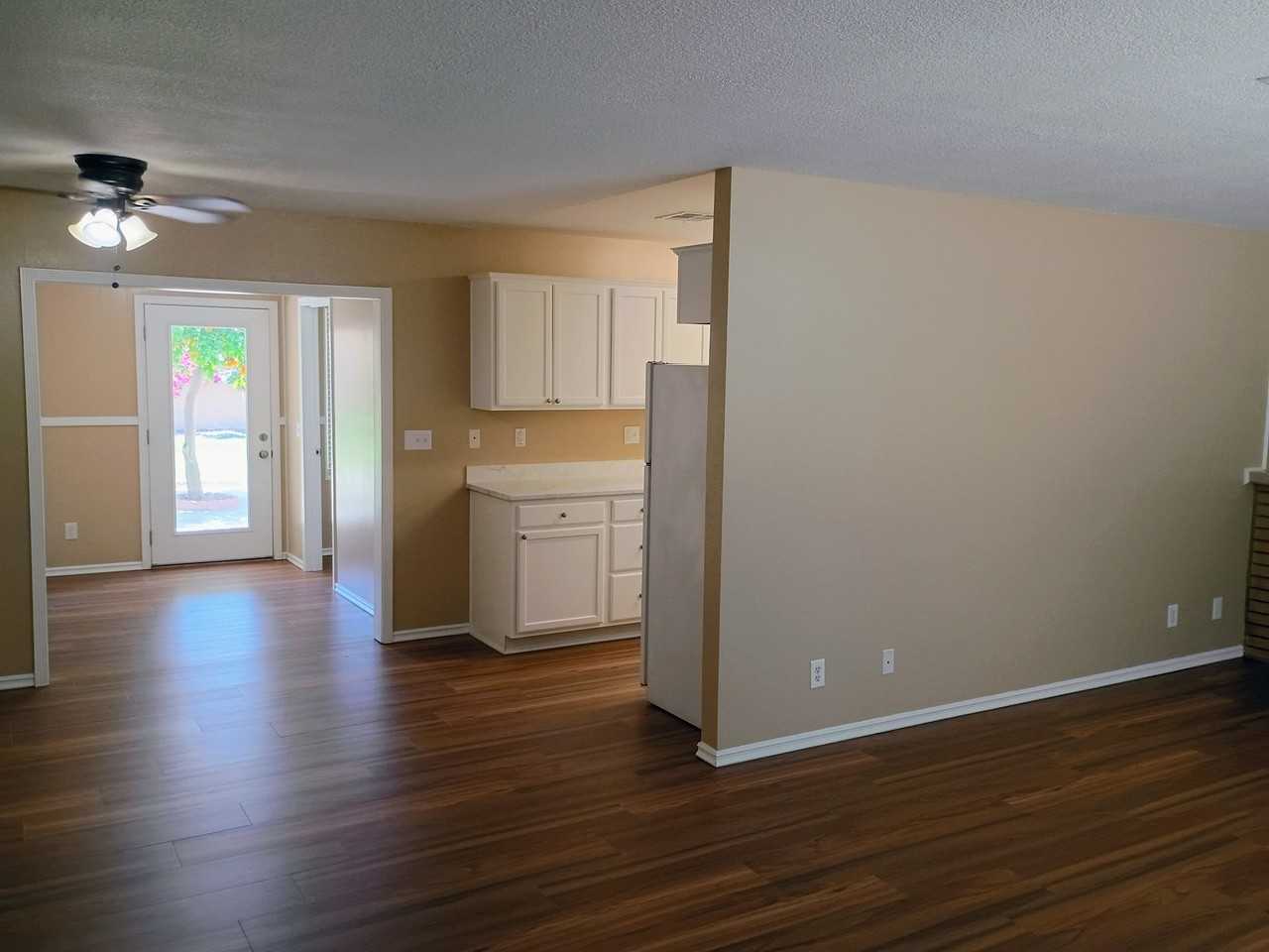 41315 Sequoia Ln - Photo 7 of 31