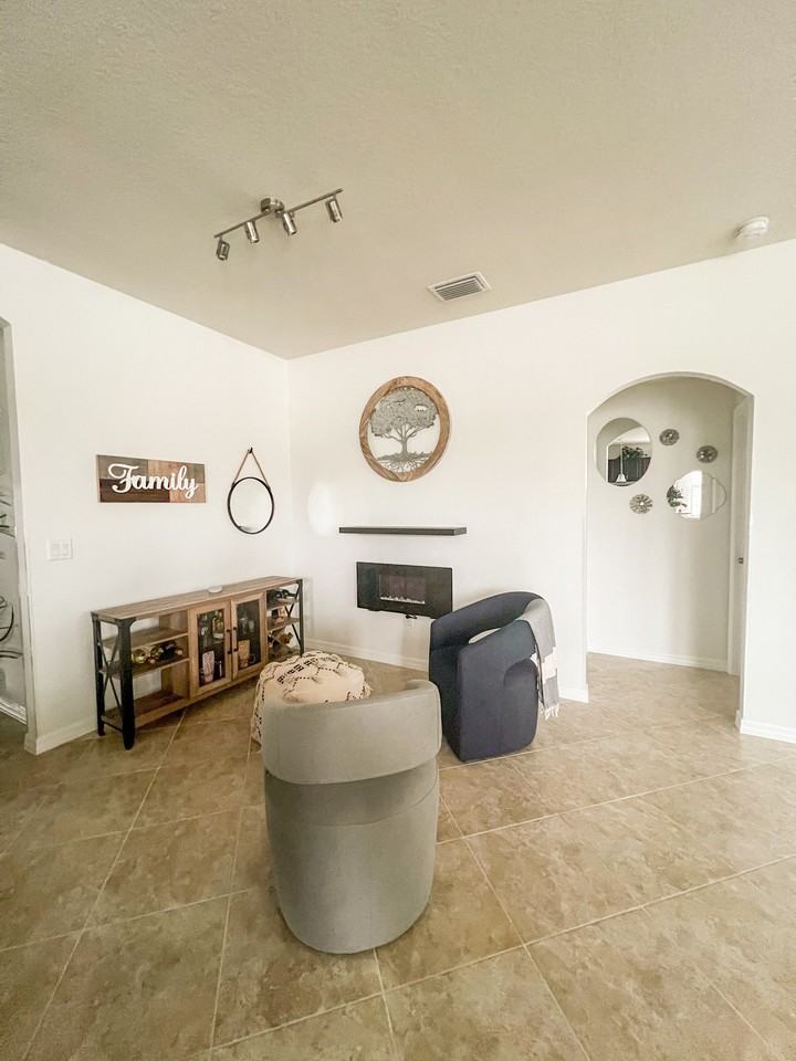 14421 Alistar Manor Dr - Photo 4 of 8