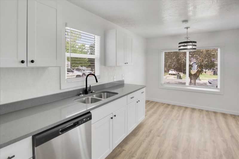 3568 Orchard Ave - Photo 6 of 20