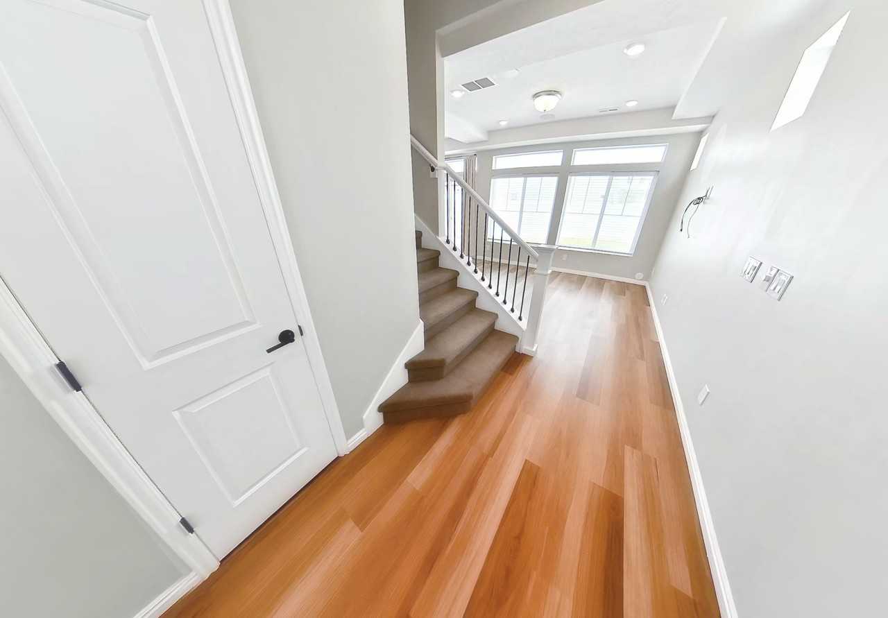 104 E Polaris Dr - Photo 3 of 18