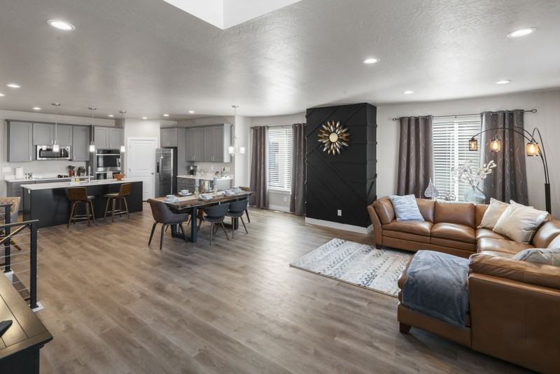 572 Lewski Ln #2 - Photo 6 of 24