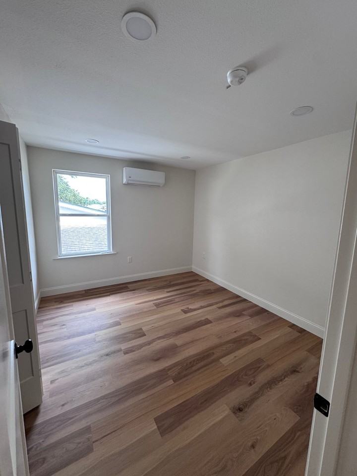 103 Shirley St #A - Photo 6 of 21